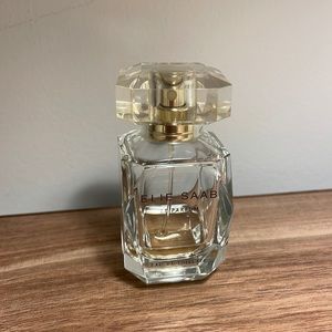 Ellie Saab le parfume